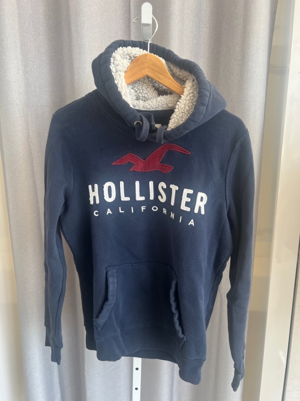 Hollister Women’s Navy Sherpa-Lined Hoodie - Size Small